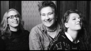 CASE/LANG/VEIRS - "Supermoon" [Lyrics]