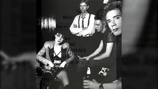 8 - Desert Kisses - Kaleidoscope (1980 Original + 2006 Bonus Tracks) / Siouxsie And The Banshees