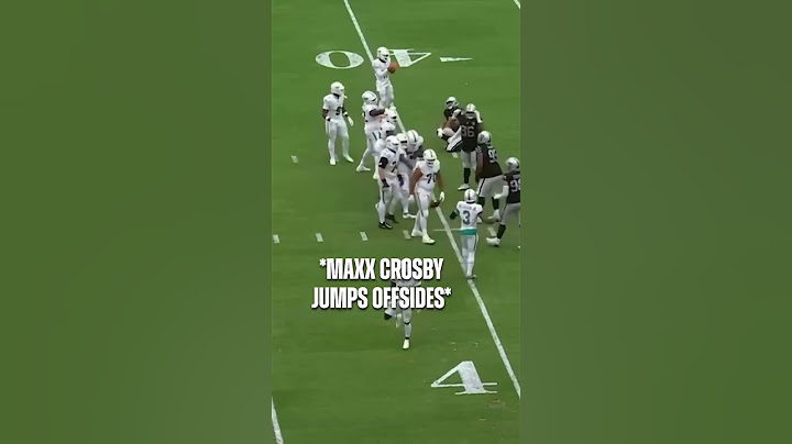 This Mike McDaniel moment 🤣 (via @NFL/TT)