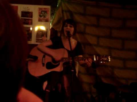 Alice Elisa Martin - Nobody's home cover