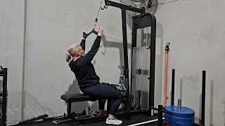Lean Back Neutral Grip Lat Pull Down