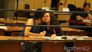 Tentando Beijar Garotas (Feat. Perturbando A Paz)