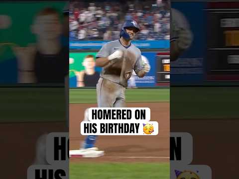 Josh Smith launches his first Blue Jays home run on his birthday ‼️ #MLB #Toronto #BlueJays