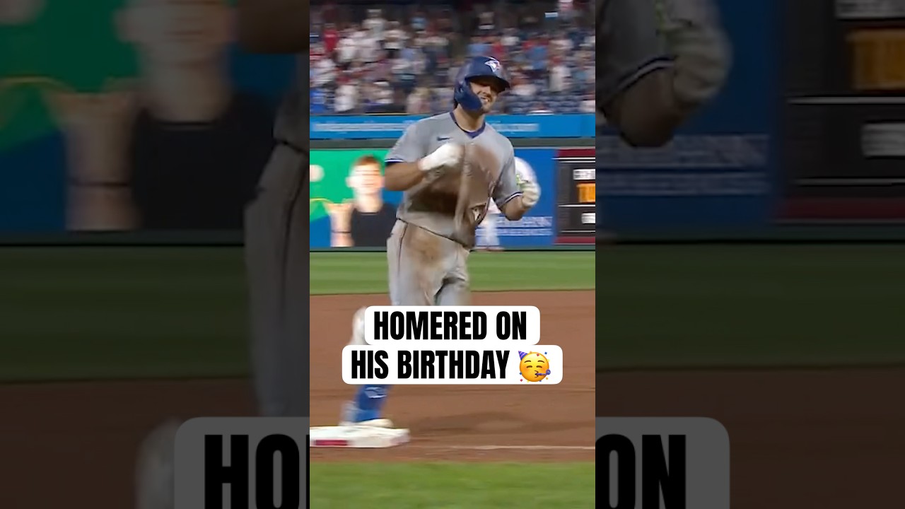 Josh Smith launches his first Blue Jays home run on his birthday ‼️ #MLB #Toronto #BlueJays