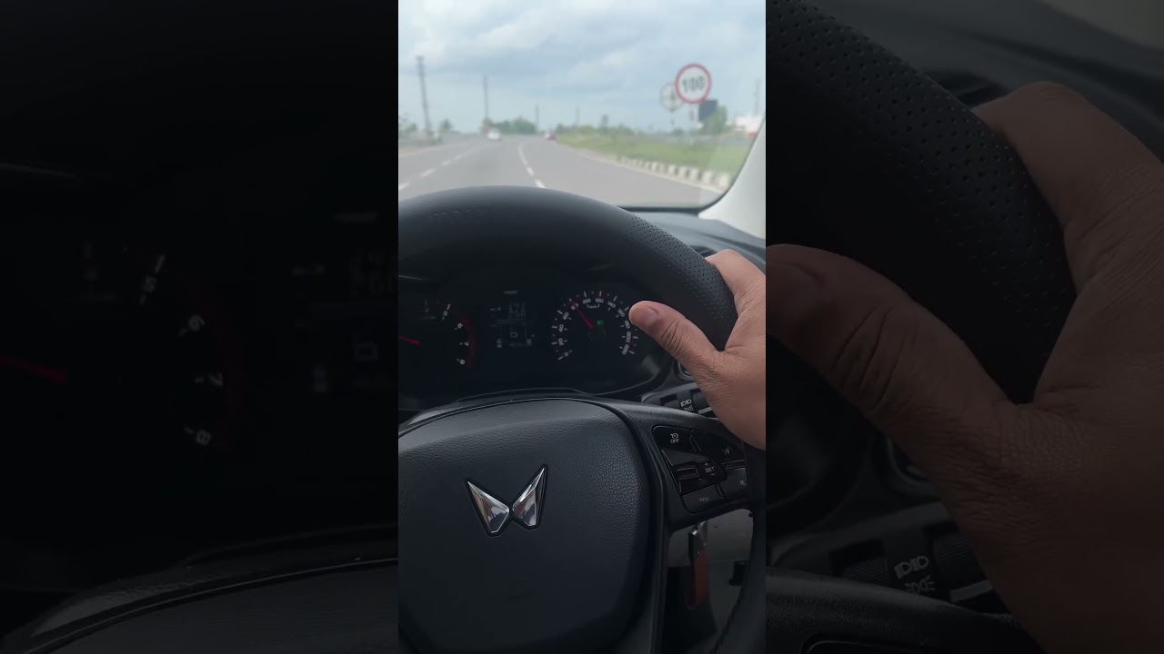 Mahindra XUV 3XO Petrol Manual Mileage on Highway | 3XO Mileage after one year #mahindra #3xo