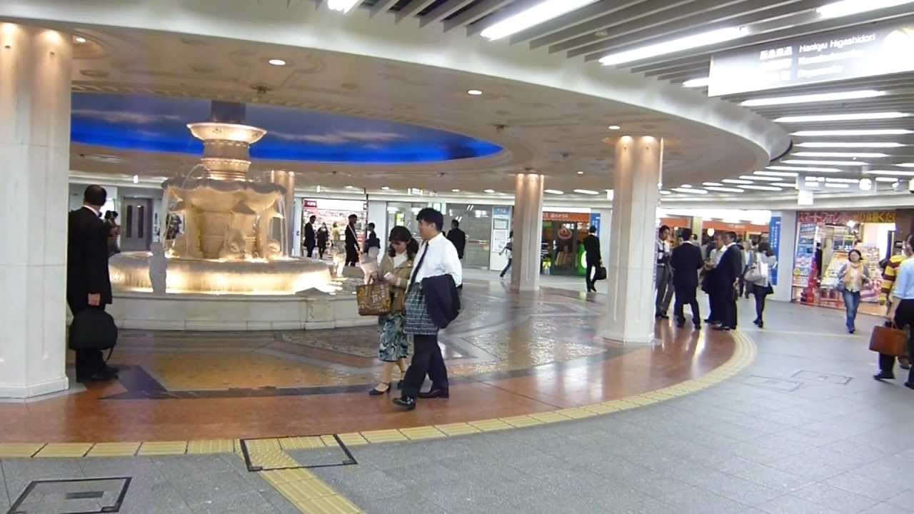 大阪 梅田キタ 泉の広場から 地下鉄 東梅田駅まで歩く Youtube