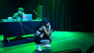 SAPHIR - She LIVE in SEATTLE