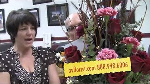 Speaker,Coach,Au...  Teri Hawkins enjoys her flowe...