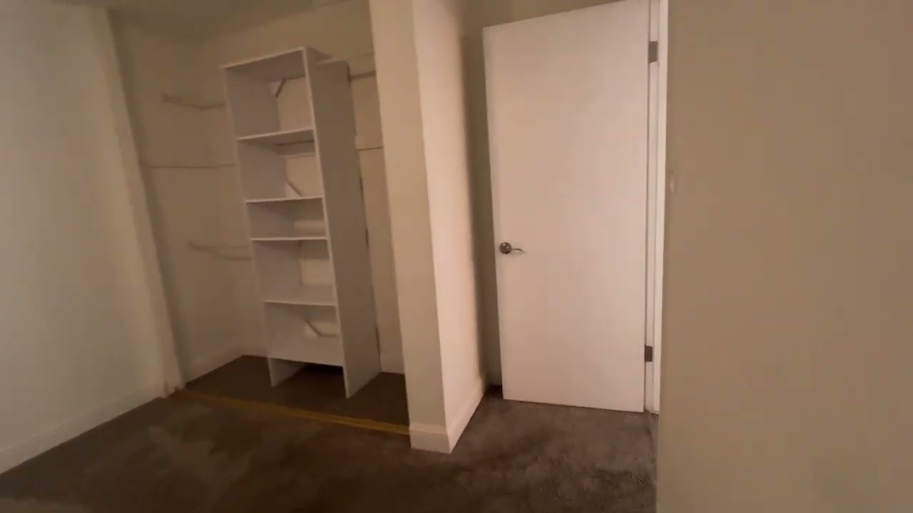 9225 La Riviera Dr, Sacramento, CA 95826