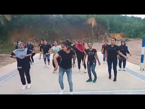 DJ INDIA KUCH TO BATA REMIX II TIK TOK VIRAL II  DANCE MIX By YESSY