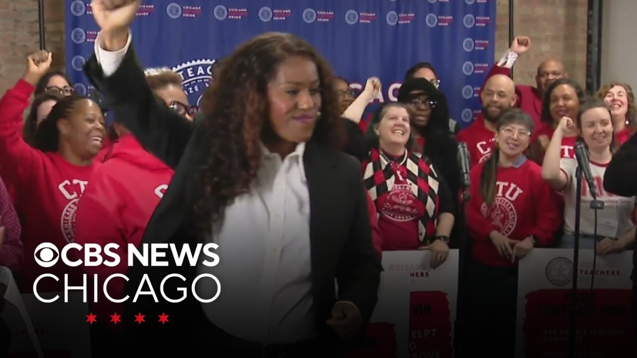 Chicago Teachers Union contract approved by delegates - YouTube