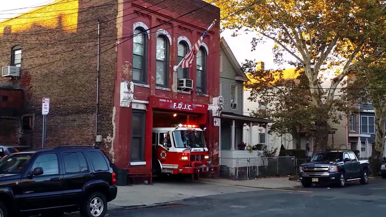 JERSEY CITY, NJ FIRE TRUCKS RESPONDING FROM THE FIRE HOUSE (2014)