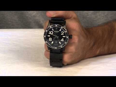 NIXON DIPLOMAT　SS Men's Nixon The Diplomat SS Gold-Tone Black Dial Watch