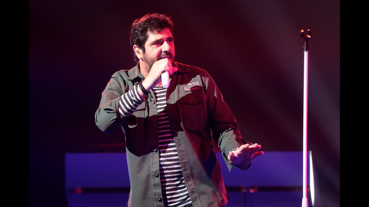 La chanson de l'année : Patrick Fiori s'effondre en larmes dans les coulisses