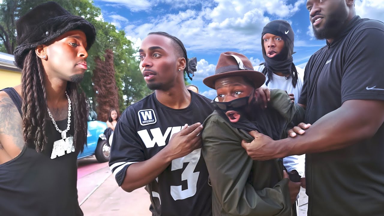 Ракай пробирается на вечеринку у бассейна AMP.. (продолжалась недолго)