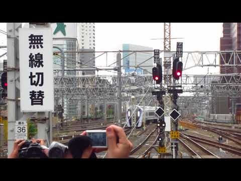 E353系 スーパーあずさ新宿行き到着