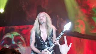 judas priest " panic attack " live a la halle Tony Garnier lyon 2024