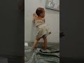 walking doll mag dance xa...hahaha parang puno na ginagalaw lng..#queen fiala