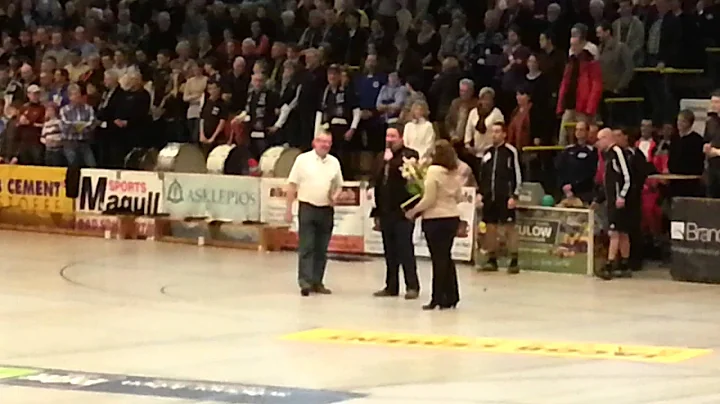 Ehrung in der Hanse Halle.mp4
