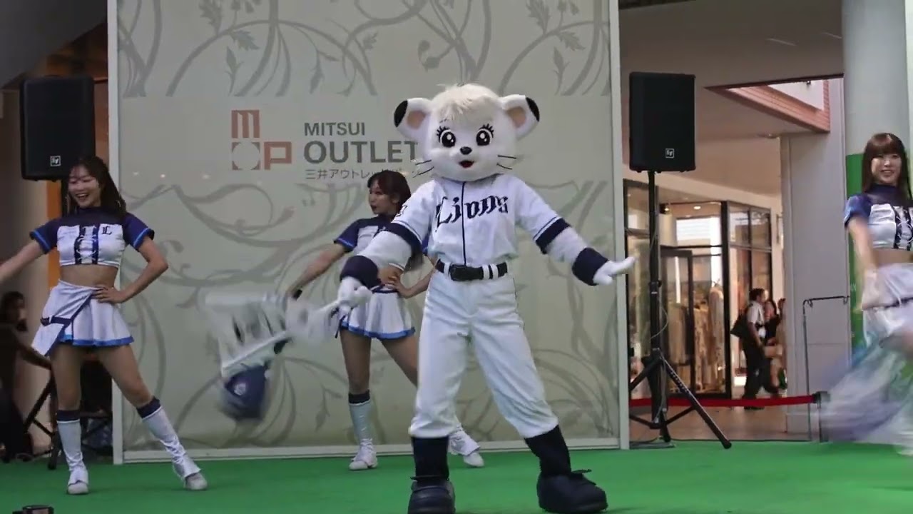 地平を駈ける獅子を見た