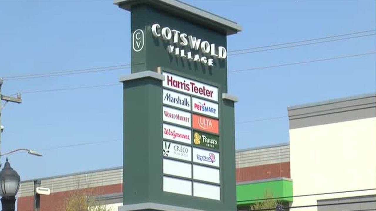 Pregnant woman stabbed at Charlotte grocery store - YouTube