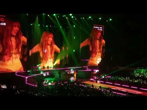 Zoom - Jessi