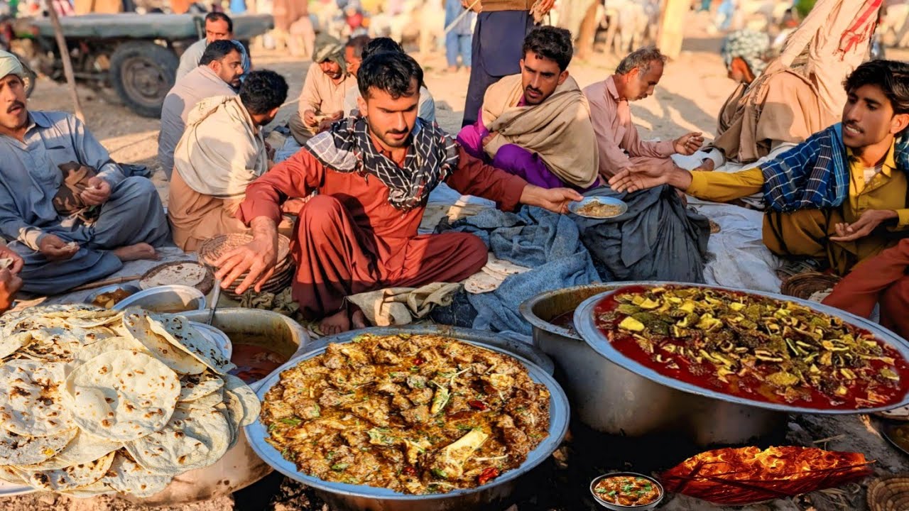 Pakistani Poor People's eat this street food | SiriPaye Ojri Chiken Pulao #pakistanstreetfood