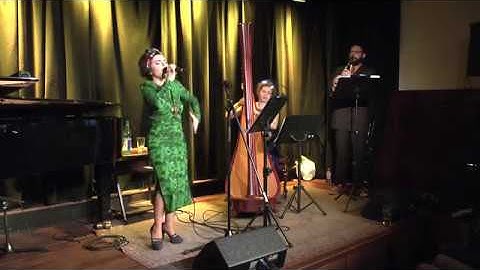 LADY MARGARITA  - ARUM DEM FAYER (Klezmer Lied)