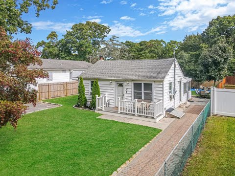 47 Smith Rd, Shirley, NY home video tour