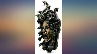 VERONESE Medusa Head of Snakes Gothic Wall Plaque Décor Statue Bronze Finish 14.57" review