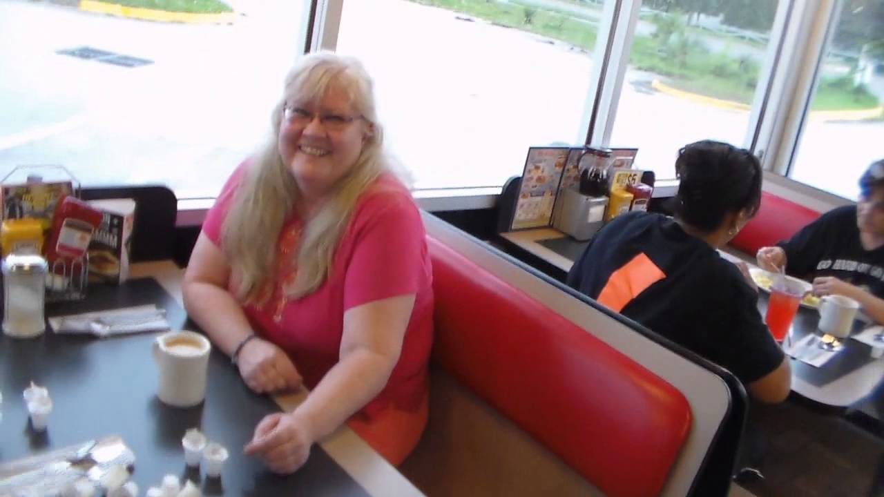 AHR On The Scene Meeting Artist Meg Scott At The Local WaffleHouse