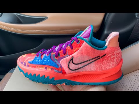 Nike Kyrie Low 4 1 World 1 People Basketball Shoes