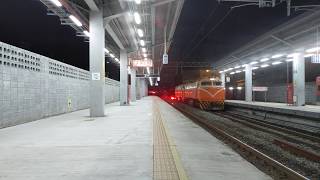 2019/12/20  桃園車站   8253次雙機迴送列車 進站