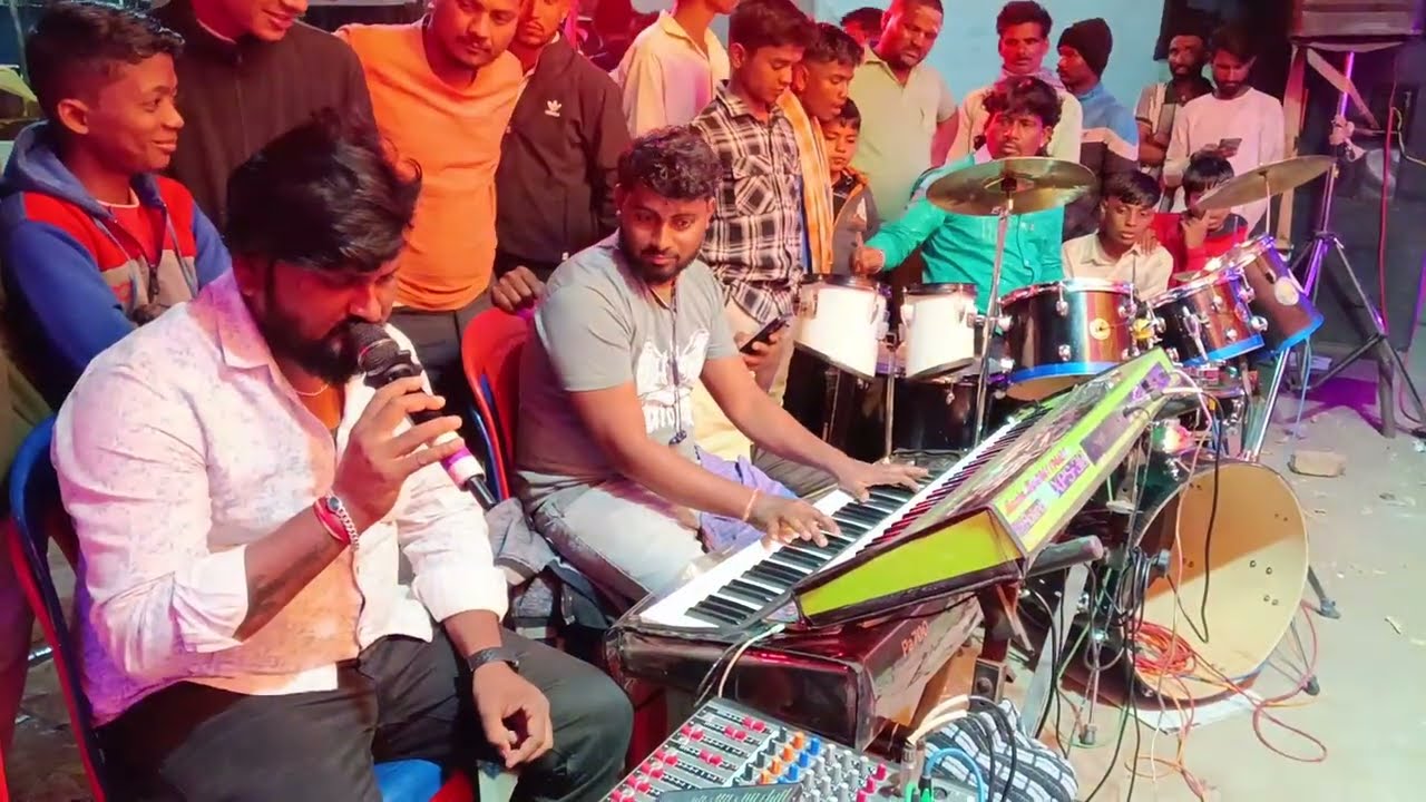 ಹುಚ್ಚ ಹತ್ತಿದಂಗ ಗೆಳತಿ ಫೋನ್ ಮಾಡಲಿಕ ನ್ಯೂ ಟ್ರೆಂಡಿಂಗ್ ಜಾನಪದ song 🥳🥰