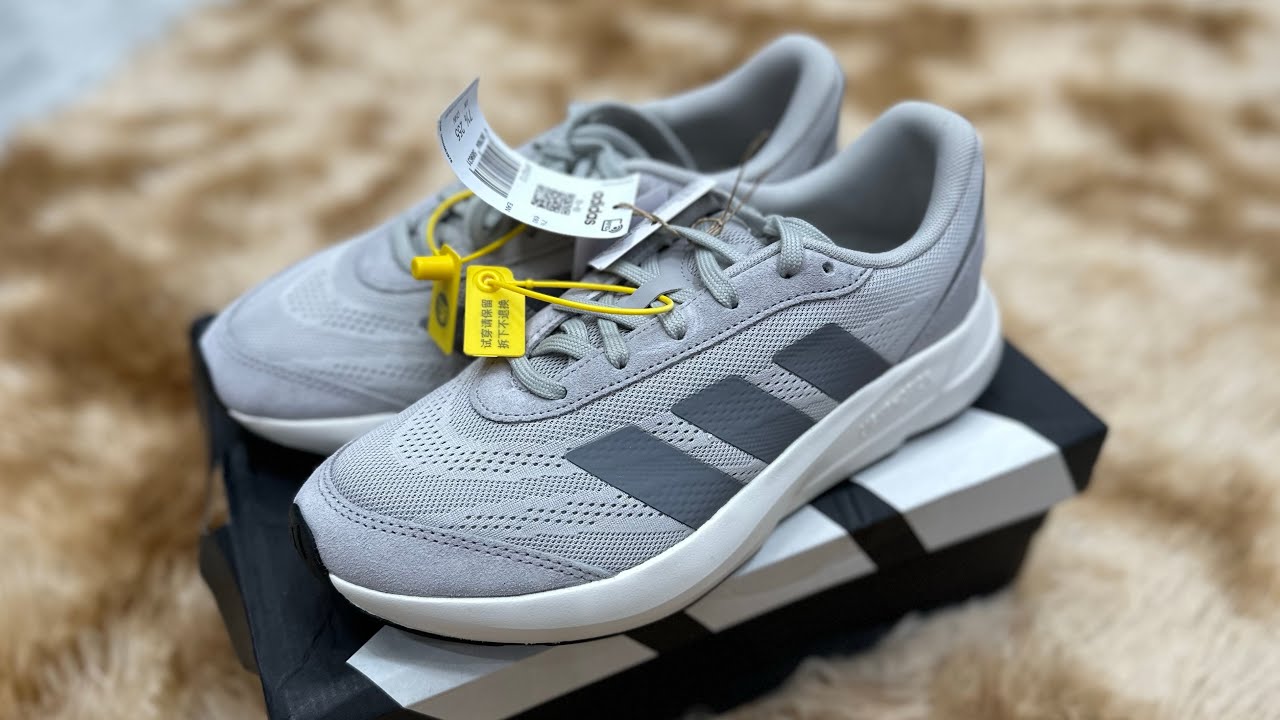 Unbox - Closing Adidas Lightshift 