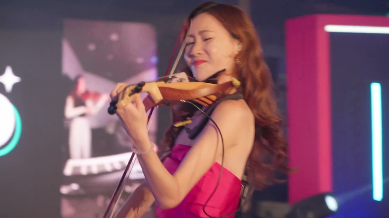 Singapore Electric Violin Performance for TikTok Ad Awards | Violinist Jocelyn Ng