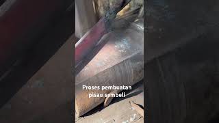 The process of making a sembeli knife #blacksmit #woodworking #blacksumatra #prismlivestudio #wood