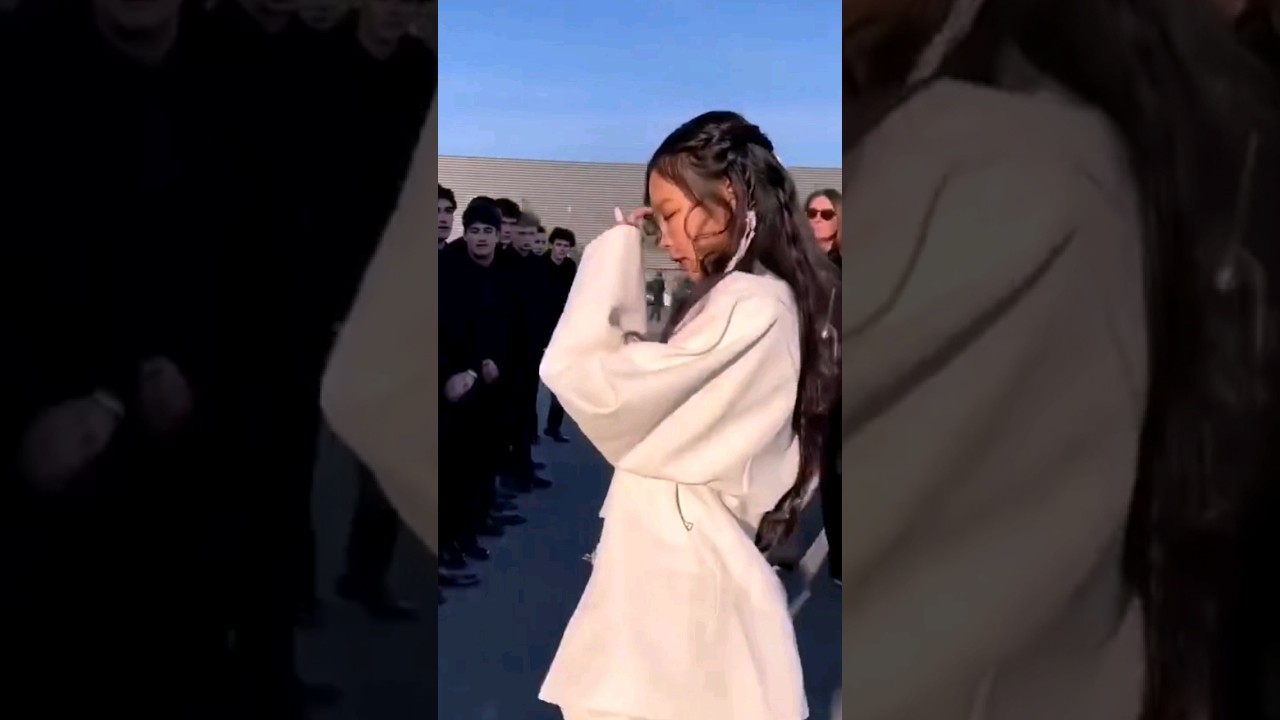 Paris boys reaction to Jennie Kim 🥵 #jennie #chanel #jennie #paris