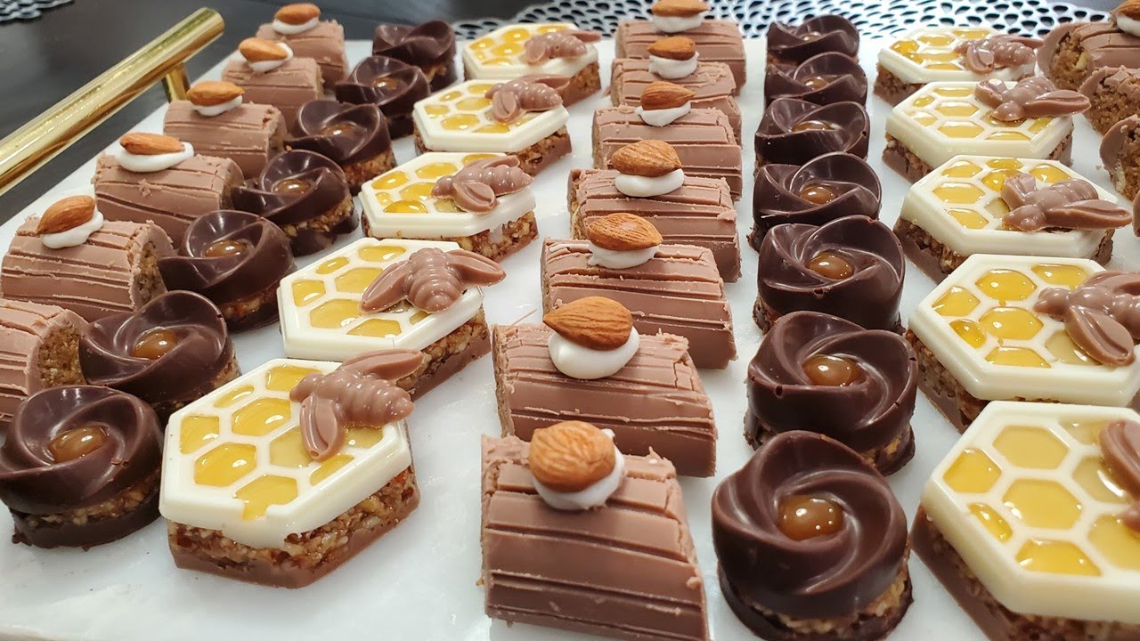 عندك زلافة ديال اللوز ؟؟ وجدي بلاطو هماوي بلا مجهود بلا فرن