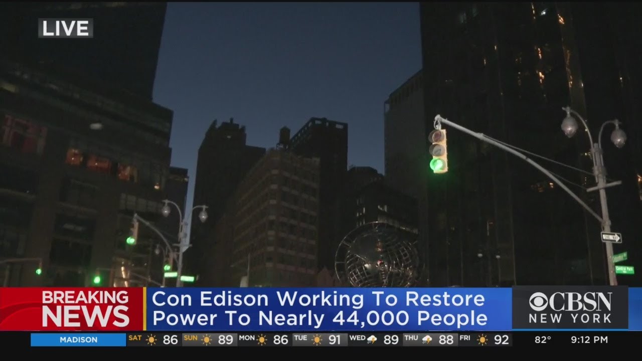 Manhattan Residents Dealing With Large Power Outage Youtube