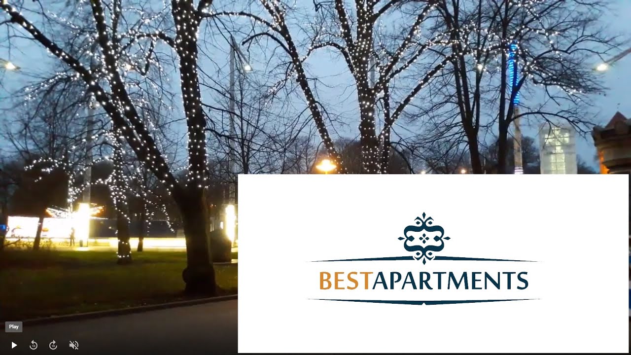 Early morning walk in Tallinn Old Town Nov 2018