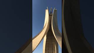 A stroll to the Memorial du Martyr in Algiers