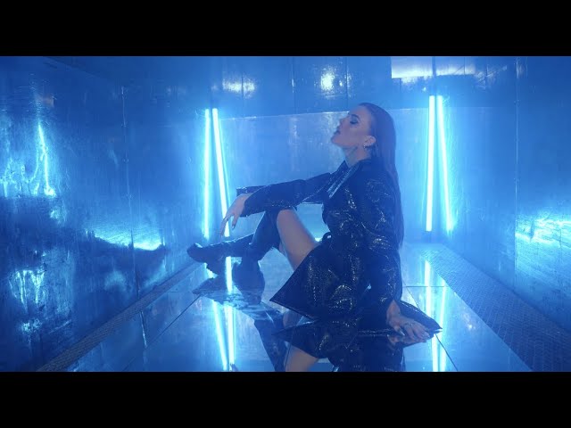 Παρακολούθηση Dotter - Little Tot (Official Lyric Video) στο YouTube Παρακολούθηση Dotter - Little Tot (Official Lyric Video) στο YouTube