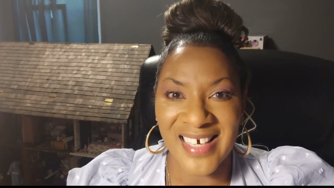 Miniature Gazette Article, MAIL plus Episode# 6 of W.H.A.T. DOLLS