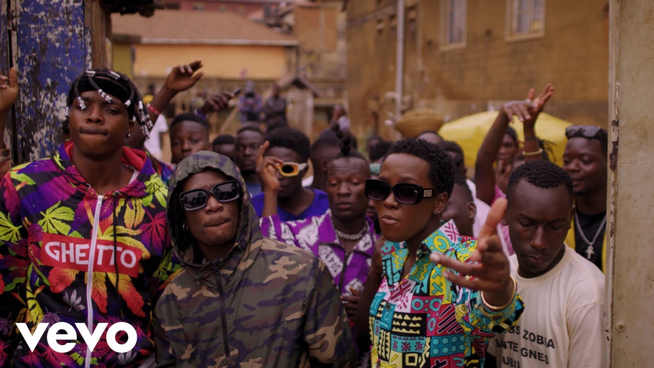 Azawi, Fik Fameica - Majje Azawi, Fik Fameica - Majje