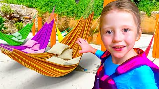 Nastya e papai divertida viagem em família no parque de aventuras - Vídeo para crianças