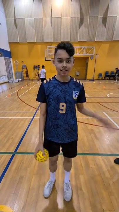 How to do a Sunback Spike (Sepak Takraw)