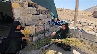 Download lagu Fariiba and Kowsar's Mountain Journey to Gather Plants for Traditional Handmade Trays