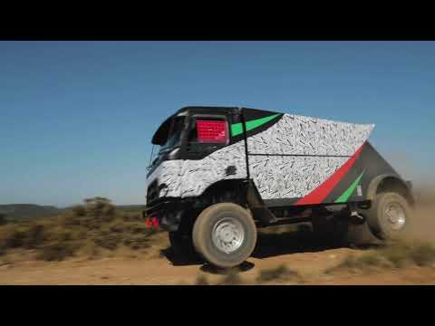 riwald-drives-hybrid-renault-in-dakar-2020