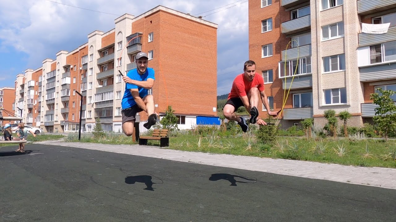 Мальчики тоже умеют прыгать со скакалкой - YouTube
